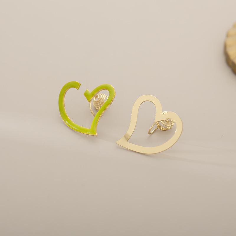 Преувеличенный дизайн, полые серьги в форме сердца, простые асимметричные серьги-комары, без отверстий для ушей или клипс для ушей
Преувеличенный дизайн, полые серьги в форме сердца, простые асимметричные серьги-комары, без отверстий для ушей или клипс для ушей