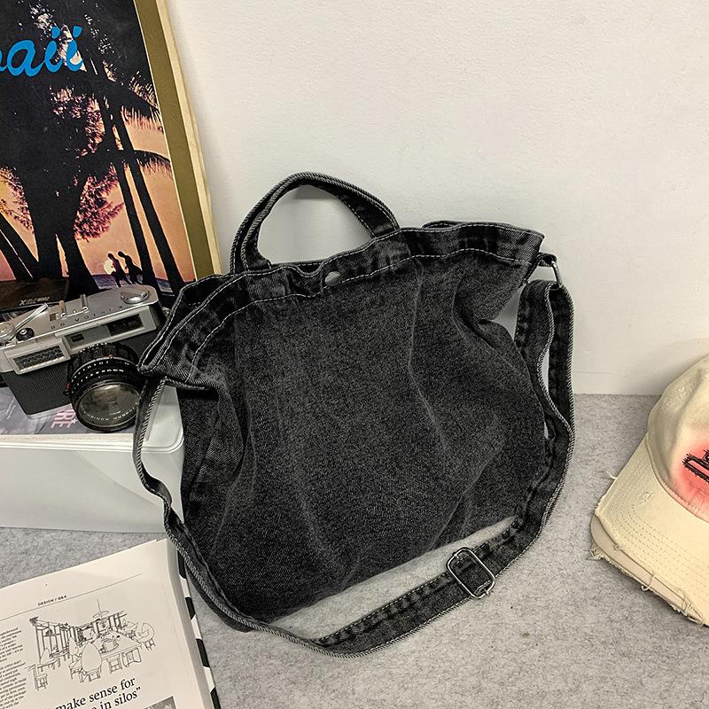 Large capacity crossbody bag women s bag student class bag denim bag shoulder bag tote bag чорний
Large capacity crossbody bag women s bag student class bag denim bag shoulder bag tote bag чорний