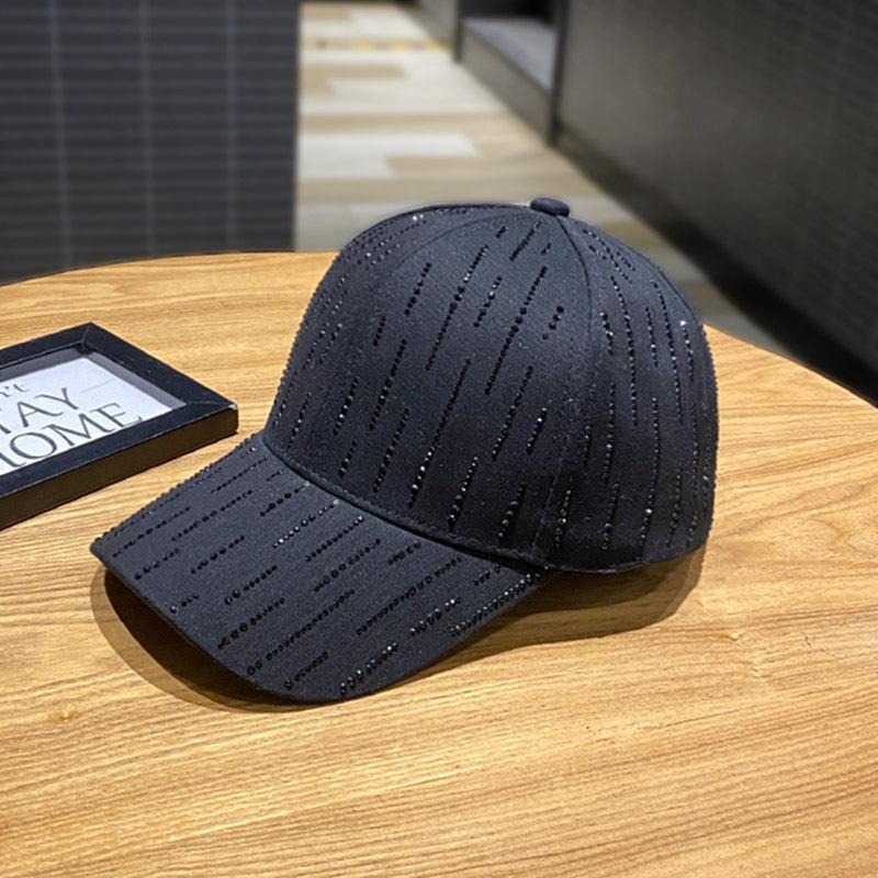 New rhinestone hard-top baseball cap for women, fashionable for spring and summer, makes the face look smaller, duckbill cap, face-shading sun hat, Adjustable54-59cm
New rhinestone hard-top baseball cap for women, fashionable for spring and summer, makes the face look smaller, duckbill cap, face-shading sun hat, Adjustable54-59cm