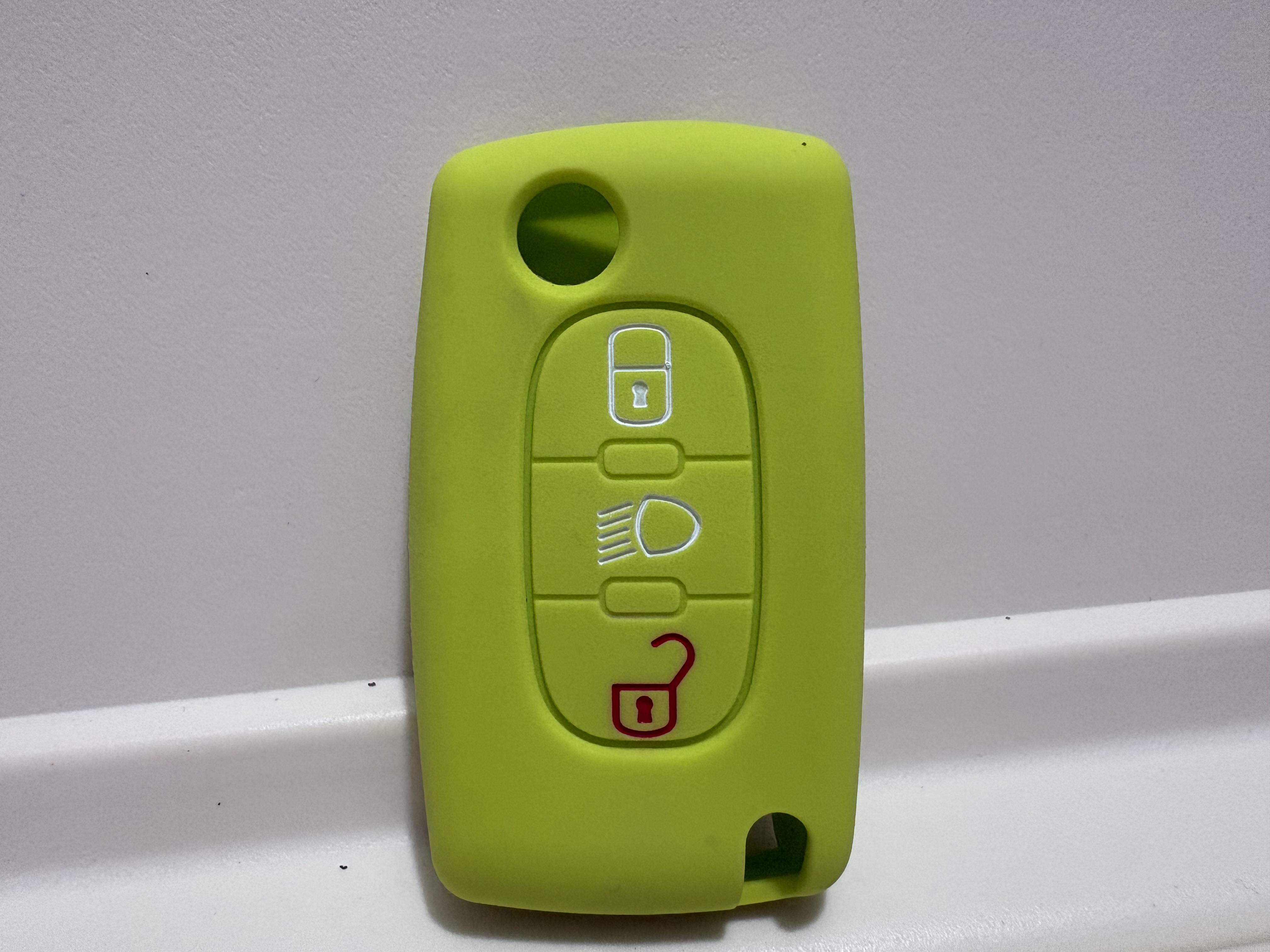 Soft Silicone Rubber Car Key Cover Case Shell Skin Protect 3 Buttons Fob For Citroen C2 C3 C4 Picasso Xsara C5 C6 C8 For Peugeot колір зеленого яблука
Soft Silicone Rubber Car Key Cover Case Shell Skin Protect 3 Buttons Fob For Citroen C2 C3 C4 Picasso Xsara C5 C6 C8 For Peugeot колір зеленого яблука