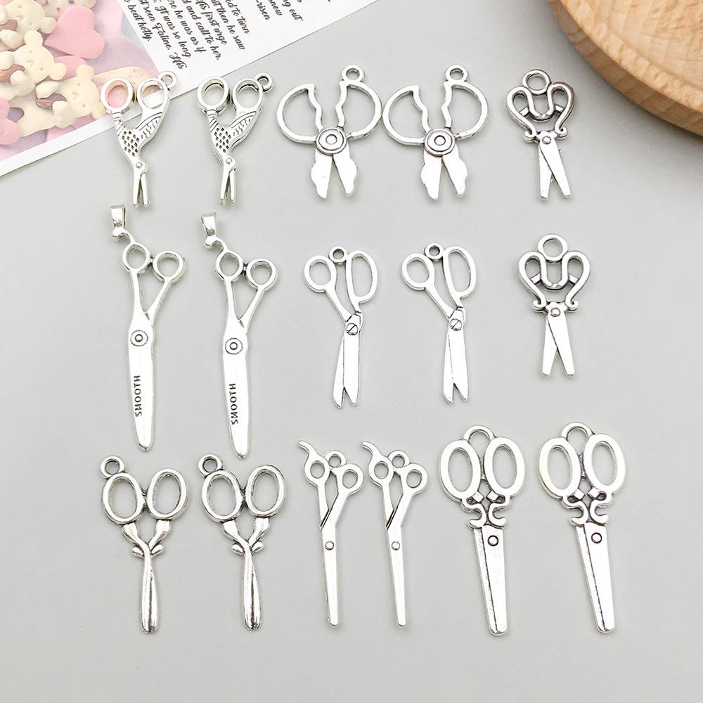 Antique Silver Scissors Charm Pendant for DIY Jewelry 
Antique Silver Scissors Charm Pendant for DIY Jewelry