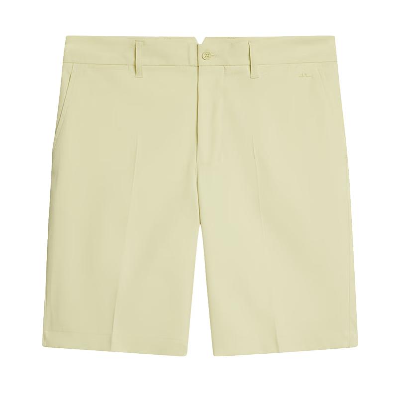J.Lindeberg Men s Golf Four-Way Stretch Shorts M
J.Lindeberg Men s Golf Four-Way Stretch Shorts M