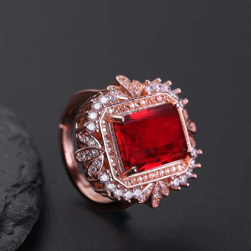 5 Carat Synthetic Emerald Ring Plated With 18K Gold Imitation Zircon Inlaid Jewelry Live Ring open adjustable
5 Carat Synthetic Emerald Ring Plated With 18K Gold Imitation Zircon Inlaid Jewelry Live Ring open adjustable