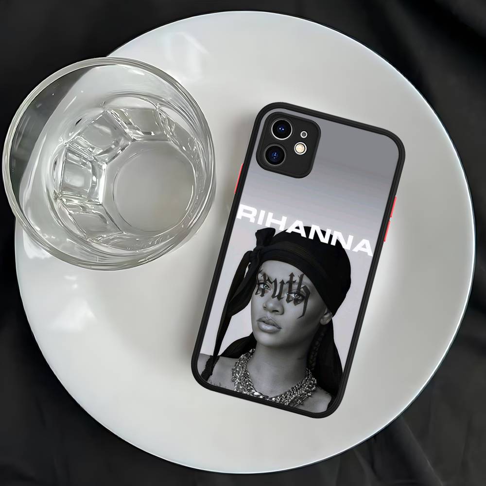 R-Rihanna Popular Singer Star Silicone Matte Phone Case For iphone 13 14 15 16 Pro Max 11 12 X Xs Max Soft Cover iphone 13
R-Rihanna Popular Singer Star Silicone Matte Phone Case For iphone 13 14 15 16 Pro Max 11 12 X Xs Max Soft Cover iphone 13
