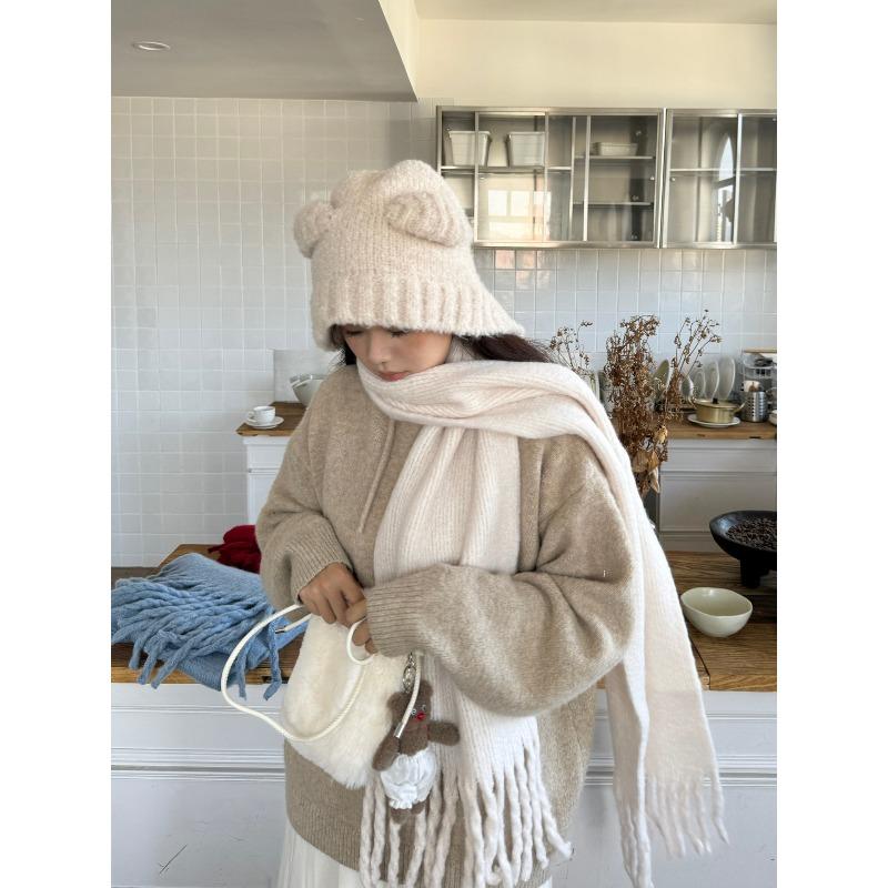 Red Scarf for Women Winter Korean Version Christmas Knitted Animal Year New Thickened Warm Scarf
Red Scarf for Women Winter Korean Version Christmas Knitted Animal Year New Thickened Warm Scarf