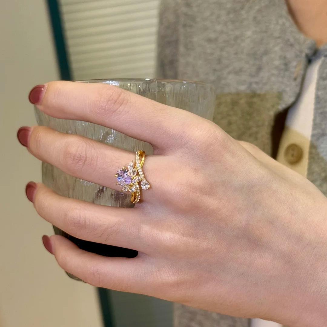 Creative water droplet gemstone purple rings for women sweet and luxurious unique ring fashion suitable for daily jewelry gifts resizable золотой
Creative water droplet gemstone purple rings for women sweet and luxurious unique ring fashion suitable for daily jewelry gifts resizable золотой