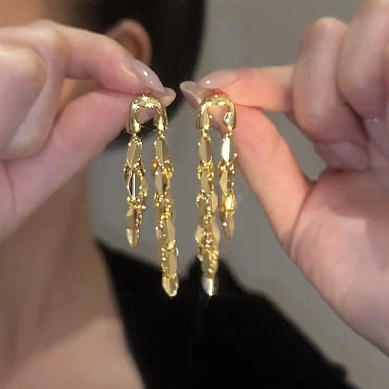 2025 new leaf wheat ear fringed earrings light luxury high-end earrings niche temperament earrings
2025 new leaf wheat ear fringed earrings light luxury high-end earrings niche temperament earrings