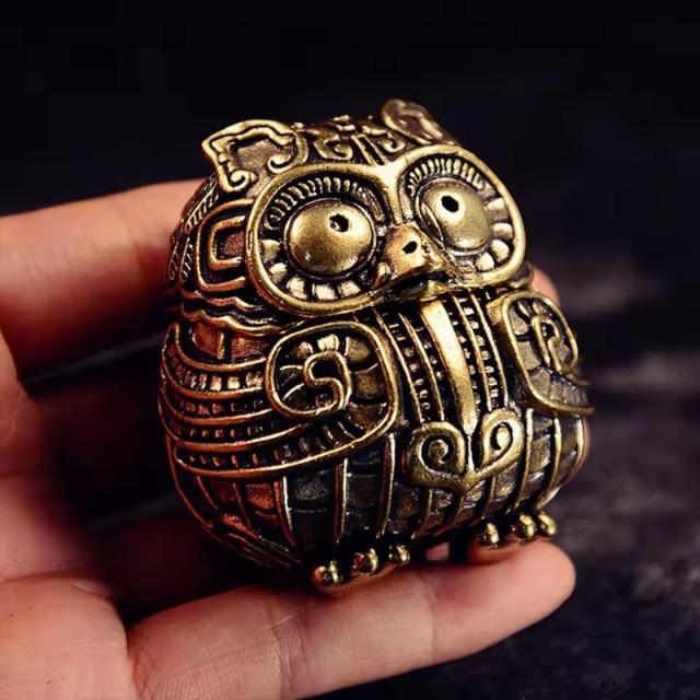 Retro Brass Owl Statue Incense Burner Ashtray Desktop Ornament Living Room Bedroom Office Decoration Collectible Figurine
Retro Brass Owl Statue Incense Burner Ashtray Desktop Ornament Living Room Bedroom Office Decoration Collectible Figurine