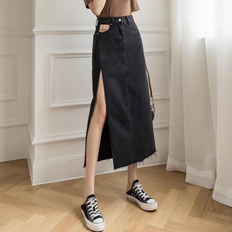 Женская винтажная джинсовая миди-юбка А-силуэта с высокой посадкой и боковым разрезом - Коллекция Лето 2025 M (48-52 kg) черный серый
Женская винтажная джинсовая миди-юбка А-силуэта с высокой посадкой и боковым разрезом - Коллекция Лето 2025 M (48-52 kg) черный серый