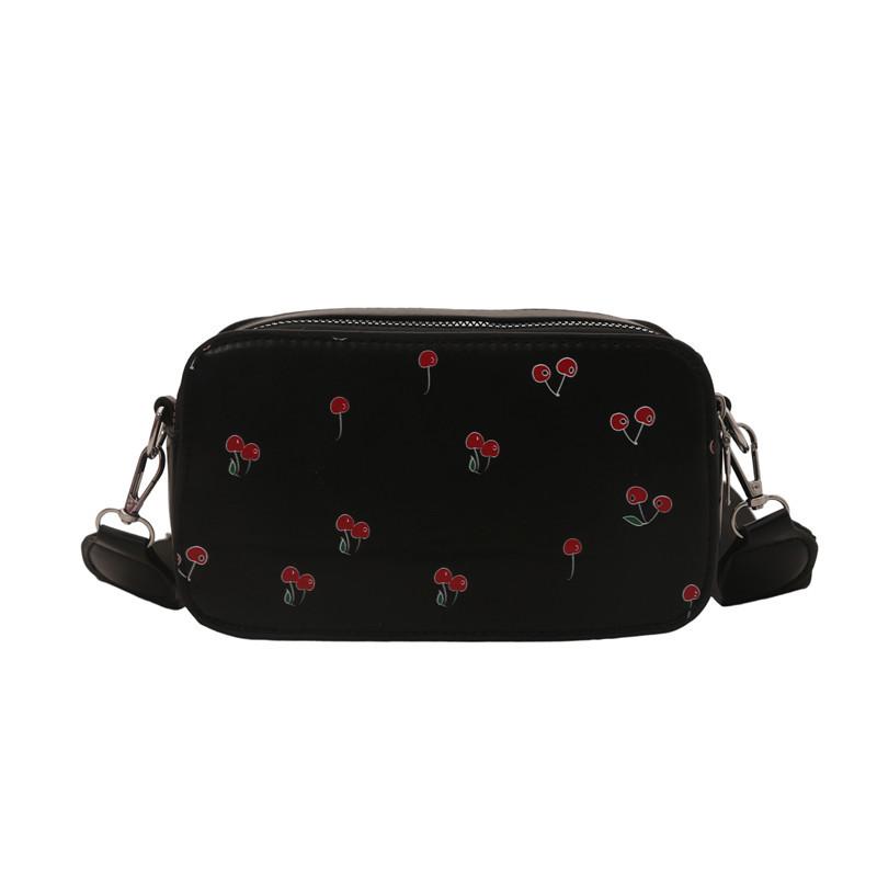 Cute printed casual summer new Korean retro texture shoulder crossbody portable small square bag women s bag чёрный
Cute printed casual summer new Korean retro texture shoulder crossbody portable small square bag women s bag чёрный