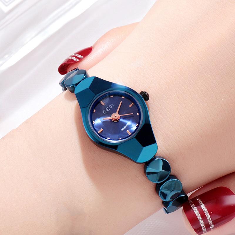 Alloy Bracelet Watch Student Niche High-End Quartz Watch Small And Exquisite Women S Watch
Alloy Bracelet Watch Student Niche High-End Quartz Watch Small And Exquisite Women S Watch