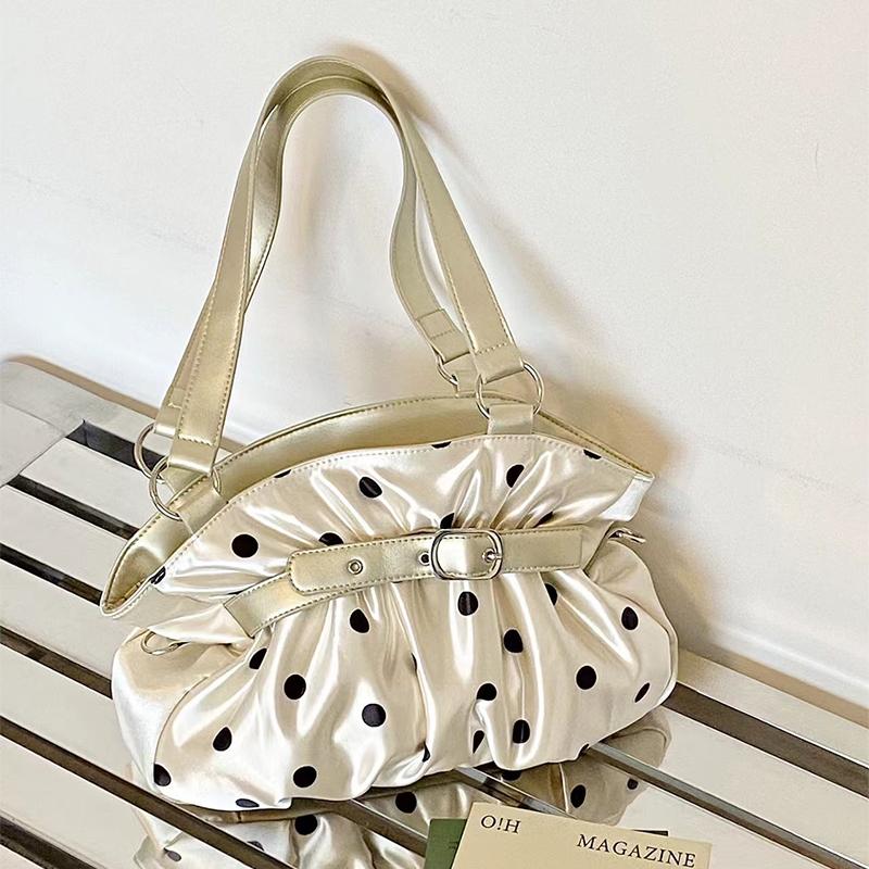 Vintage Polka Dot Ruched Tote Bag Satin Shoulder Bag With Buckle Detail Large Capacity Crossbody Purse Pleated Design Handbag шампанського
Vintage Polka Dot Ruched Tote Bag Satin Shoulder Bag With Buckle Detail Large Capacity Crossbody Purse Pleated Design Handbag шампанського
