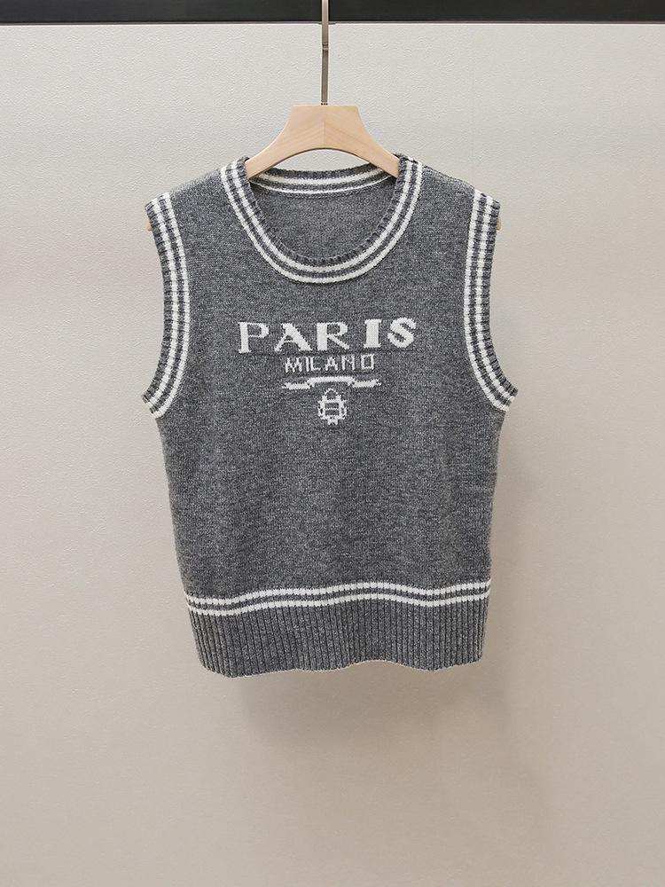 Высококачественный женский осенний трикотажный жилет без рукавов в стиле ретро, с цветными блоками Small серый
Высококачественный женский осенний трикотажный жилет без рукавов в стиле ретро, с цветными блоками Small серый