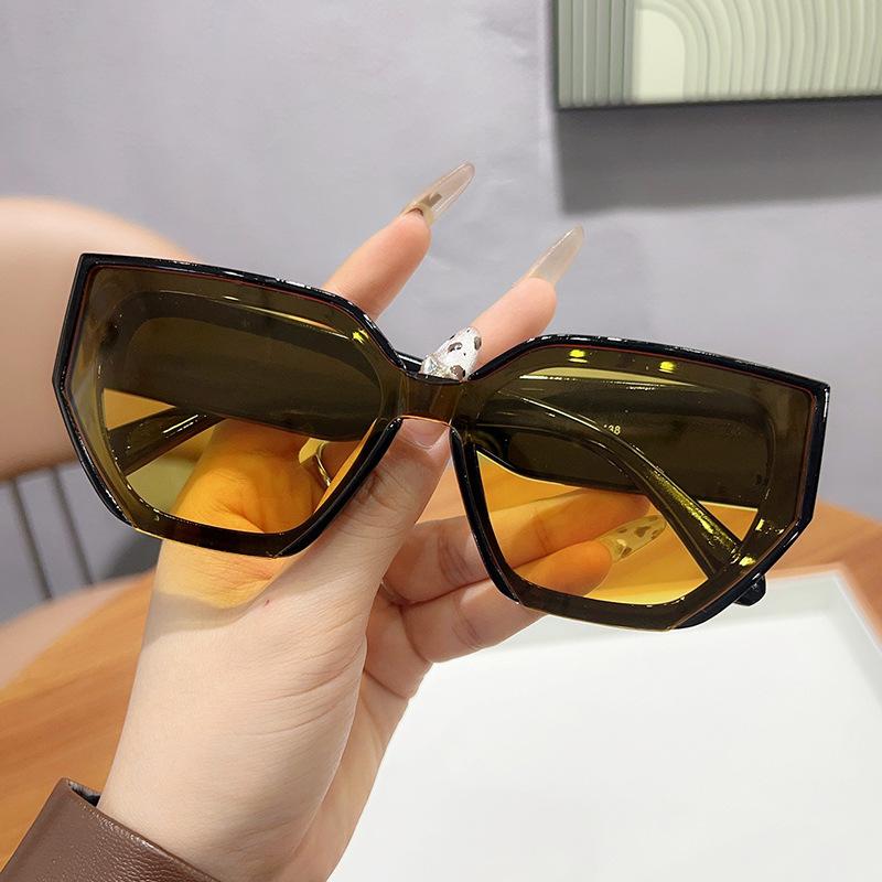 JYL TS Cat Eye Sunglasses Women UV Protection European Big Frame KD9988 A-7919 светлый
JYL TS Cat Eye Sunglasses Women UV Protection European Big Frame KD9988 A-7919 светлый