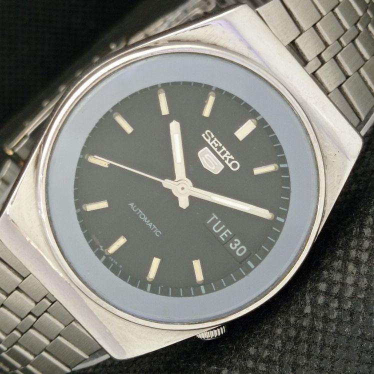 USED VINTAGE SEIKO 5 AUTO 6349A JAPAN MENS ORIGINAL DIAL WATCH 608a-a315144-9 SKU608a-a315144
USED VINTAGE SEIKO 5 AUTO 6349A JAPAN MENS ORIGINAL DIAL WATCH 608a-a315144-9 SKU608a-a315144