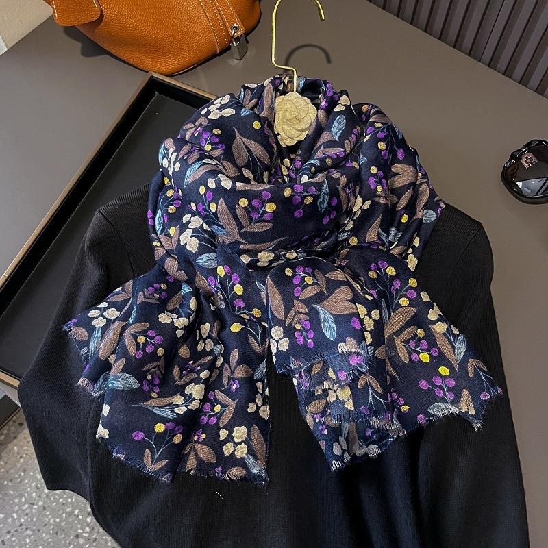 180*90Cm Winter Thick Viscose Scarf Garden Floral Fringe Cotton Shawls And Wraps Pashmina Stole Bufandas Muslim Hijab Sjaal
180*90Cm Winter Thick Viscose Scarf Garden Floral Fringe Cotton Shawls And Wraps Pashmina Stole Bufandas Muslim Hijab Sjaal