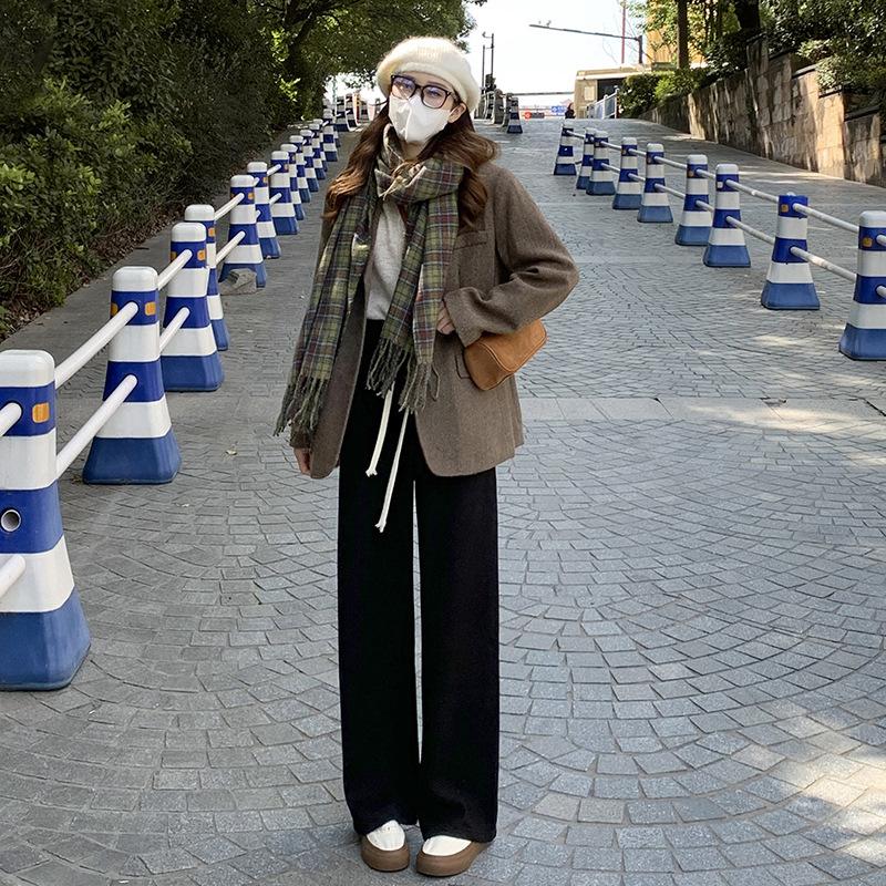 Повседневные широкие брюки Женские Осенне-зимние Новые с высокой талией Драпированные Плиссированные Утепленные Теплые Прямые брюки 2XL
Повседневные широкие брюки Женские Осенне-зимние Новые с высокой талией Драпированные Плиссированные Утепленные Теплые Прямые брюки 2XL