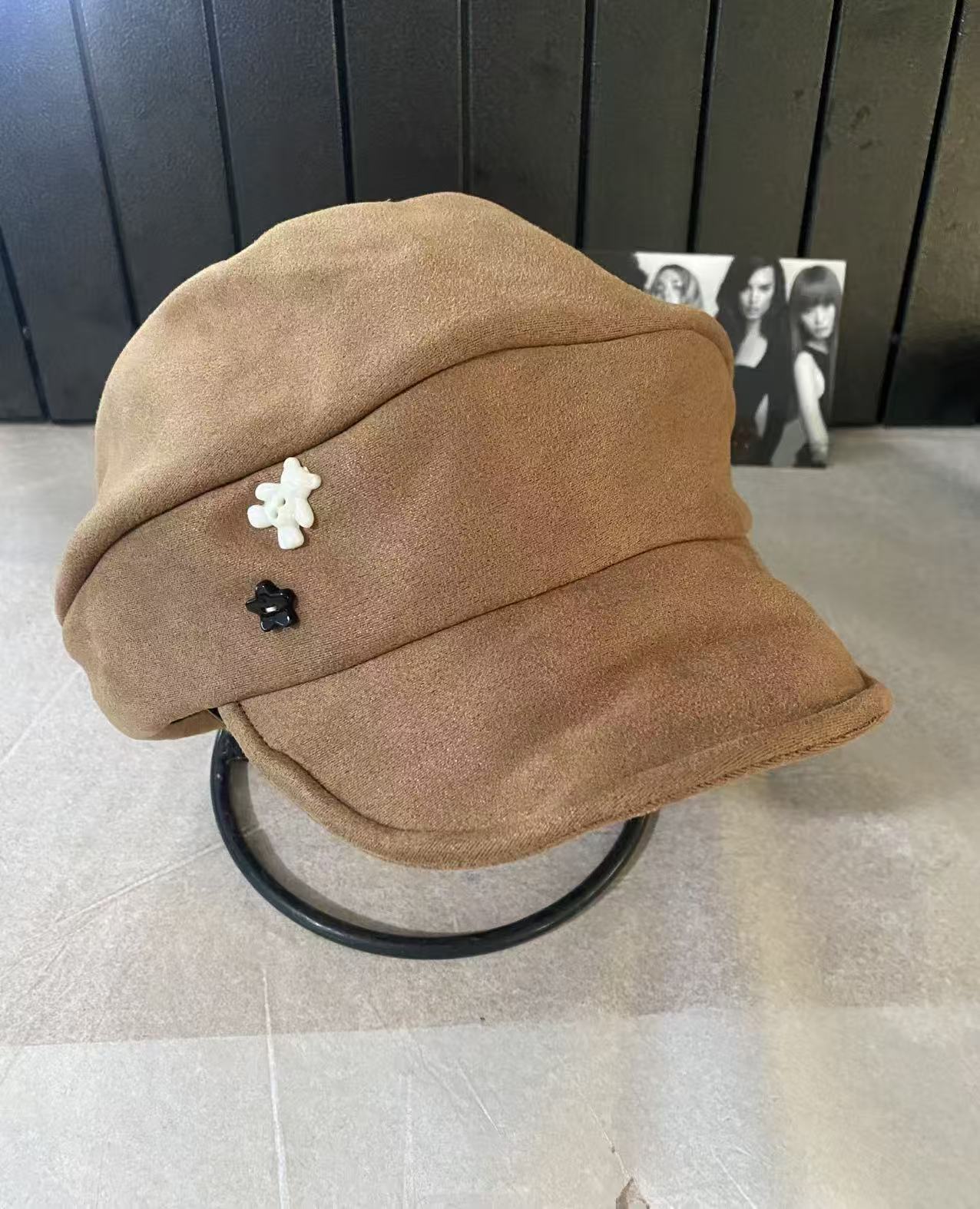 Ju Jingyi S Same Beret Female Autumn And Winter Korean Version Shows Her Face Small Octagonal Literary And Retro Newsboy Painter
Ju Jingyi S Same Beret Female Autumn And Winter Korean Version Shows Her Face Small Octagonal Literary And Retro Newsboy Painter