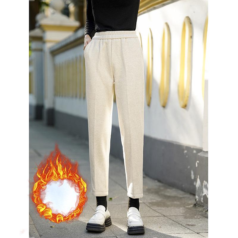 Feiyuanxiu Women s Fleece-Lined Elastic Waist Cigarette Pants - Warm, Casual, Versatile Nine-Point Length Extra Large
Feiyuanxiu Women s Fleece-Lined Elastic Waist Cigarette Pants - Warm, Casual, Versatile Nine-Point Length Extra Large