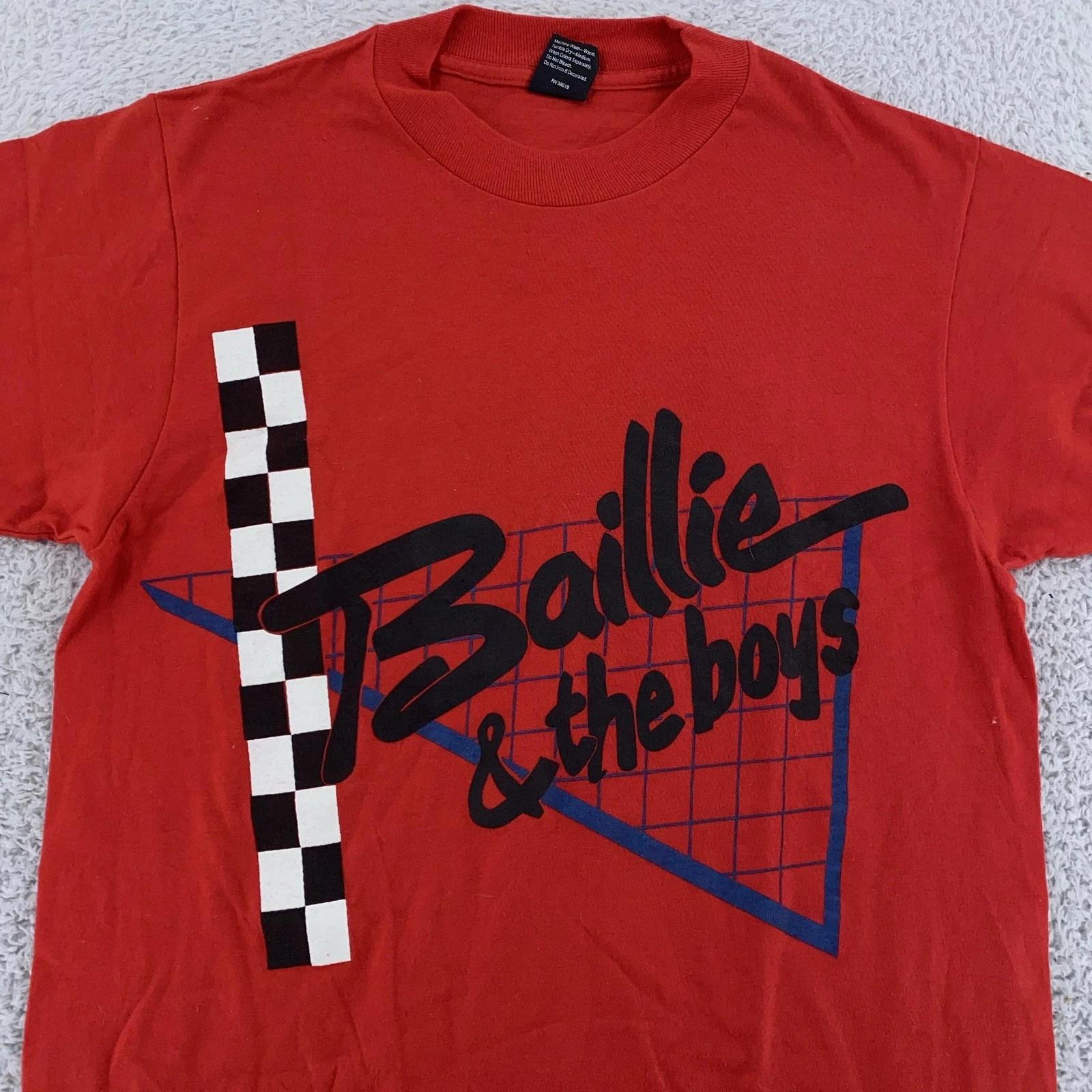 Винтажная рубашка 80-х Baillie & The Boys Мужская XS Группа Кантри Графическая футболка США S
Винтажная рубашка 80-х Baillie & The Boys Мужская XS Группа Кантри Графическая футболка США S