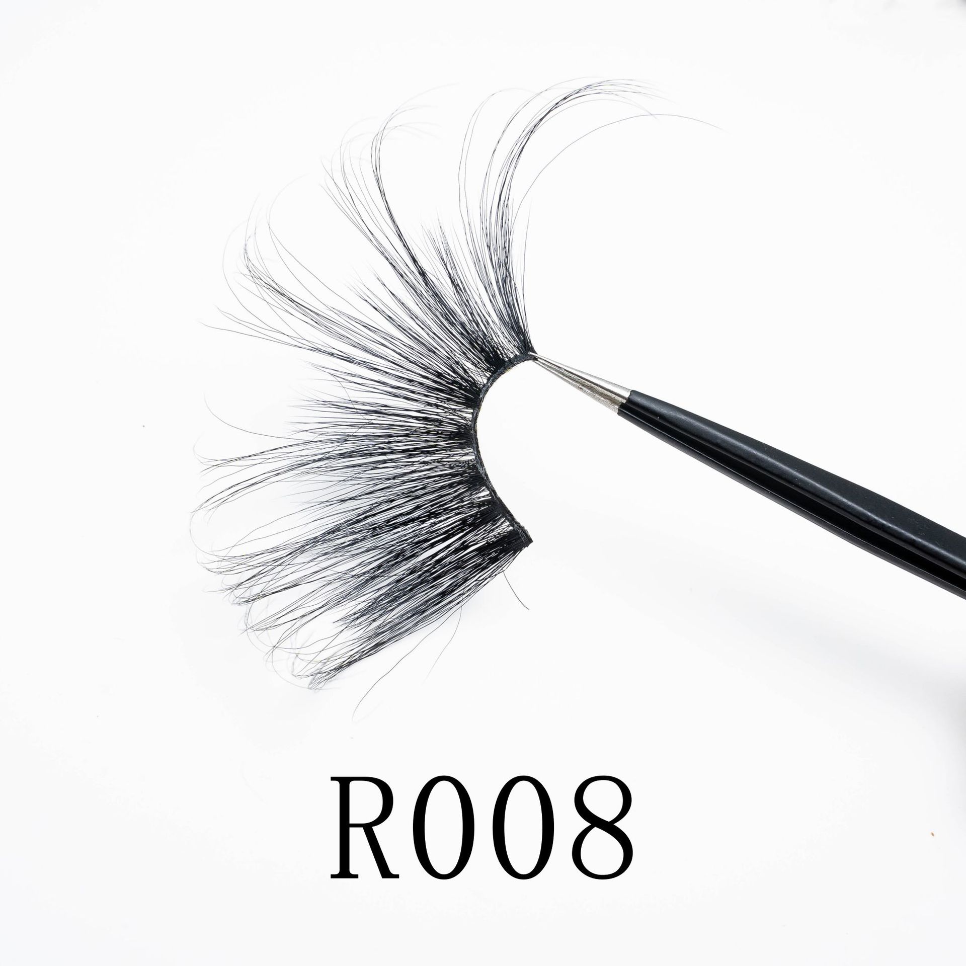 European and American extended version 50-70mm false eyelashes, stage curl, thick and exaggerated soft whole eyelashes
European and American extended version 50-70mm false eyelashes, stage curl, thick and exaggerated soft whole eyelashes