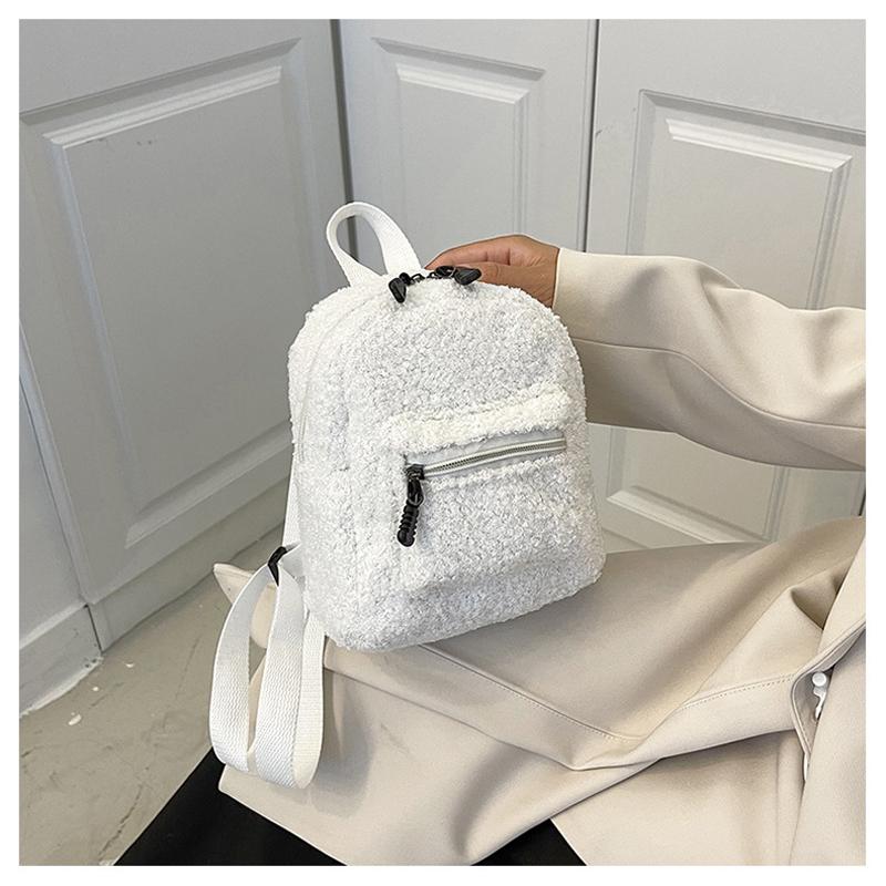 Cute Mini Plush Backpack for Kids Adult Parent-Child Shoulder Bag Autumn Lamb Fleece High-capacity Student Samll Backpack
Cute Mini Plush Backpack for Kids Adult Parent-Child Shoulder Bag Autumn Lamb Fleece High-capacity Student Samll Backpack