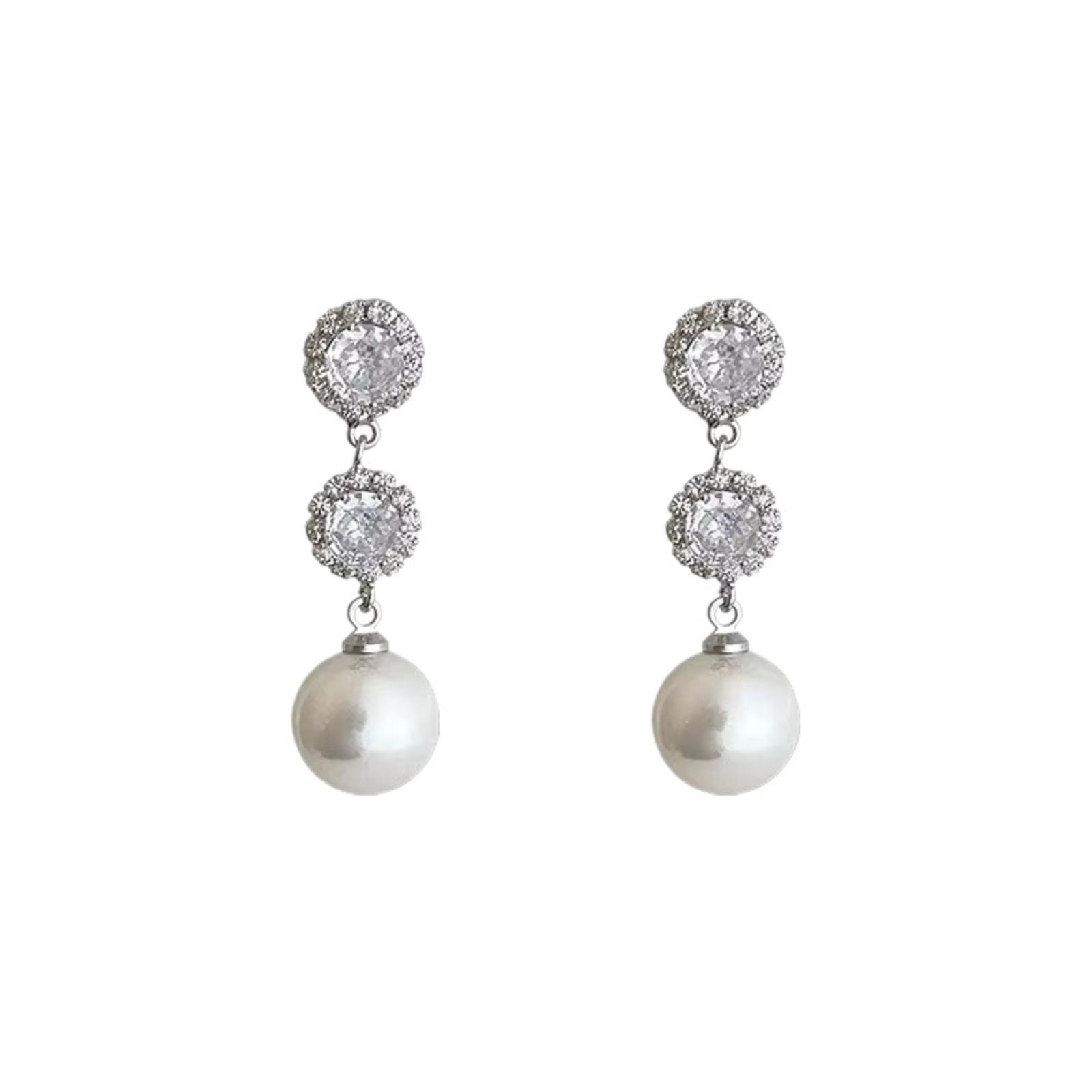 Drop Dangle Earrings with Pearl Pendant and Crystal Accents for Women Elegant Design Lightweight Jewelry for Daily Wear and Special Occasions
Drop Dangle Earrings with Pearl Pendant and Crystal Accents for Women Elegant Design Lightweight Jewelry for Daily Wear and Special Occasions