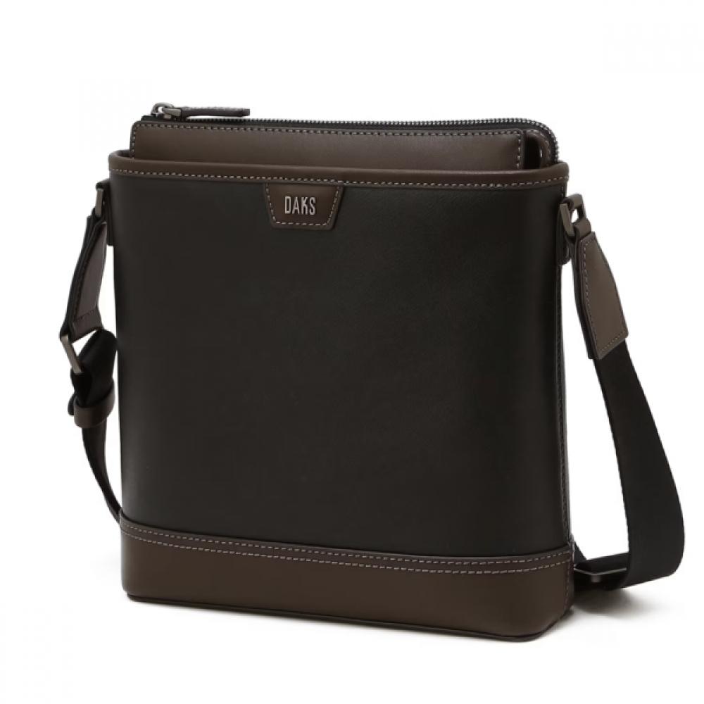 Daks Black Leather Crossbody Bag Dbba6e042bk Single option
Daks Black Leather Crossbody Bag Dbba6e042bk Single option