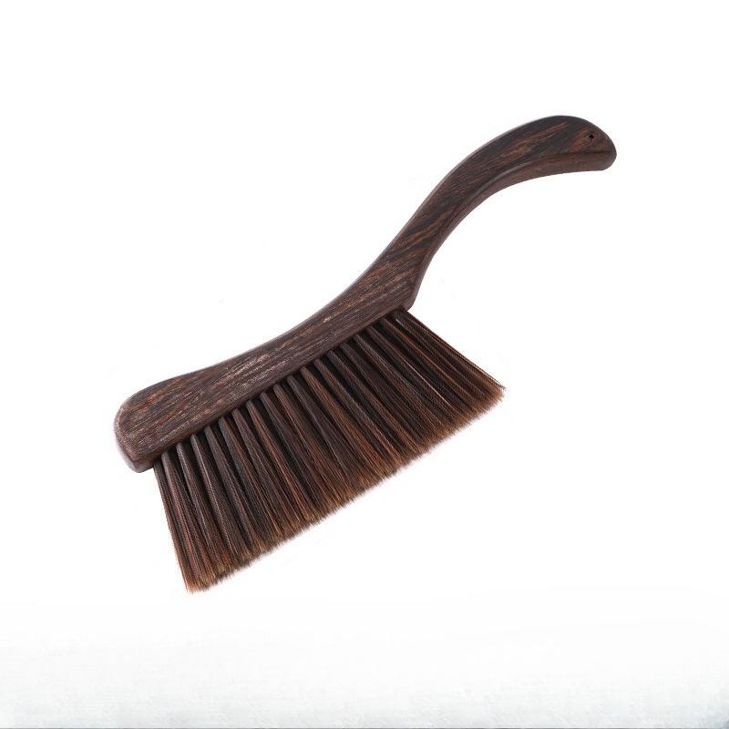 1pc Hand Broom Counter Duster Dusting Brush for Home Cleaning, Soft Dust Brush with Long Wooden Handle for Bed Sofa Furniture
1pc Hand Broom Counter Duster Dusting Brush for Home Cleaning, Soft Dust Brush with Long Wooden Handle for Bed Sofa Furniture