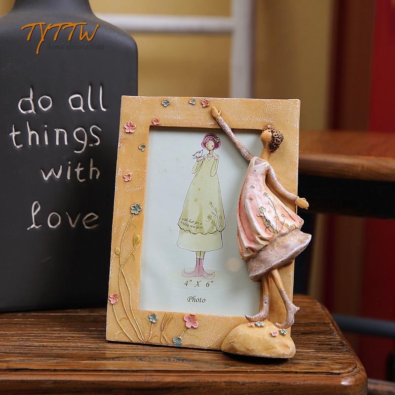 Hand-painted Resin Dressing Girl Bedroom Decor On Table Living Room Wedding Gift Country Decoration Craft Ornaments
Hand-painted Resin Dressing Girl Bedroom Decor On Table Living Room Wedding Gift Country Decoration Craft Ornaments
