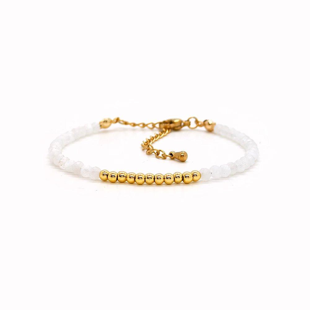 Vlen Natural Stone Bracelet for Women Adjustable Birthday Stone Bead Bracelet with 18K Gold Plated Accent Chic Boho Jewelry Gift
Vlen Natural Stone Bracelet for Women Adjustable Birthday Stone Bead Bracelet with 18K Gold Plated Accent Chic Boho Jewelry Gift