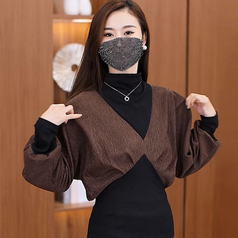 Women s Stylish Red Angora Stretch Top - Versatile Semi-High Neck Two-Piece Look XL (58-65 kg)
Women s Stylish Red Angora Stretch Top - Versatile Semi-High Neck Two-Piece Look XL (58-65 kg)