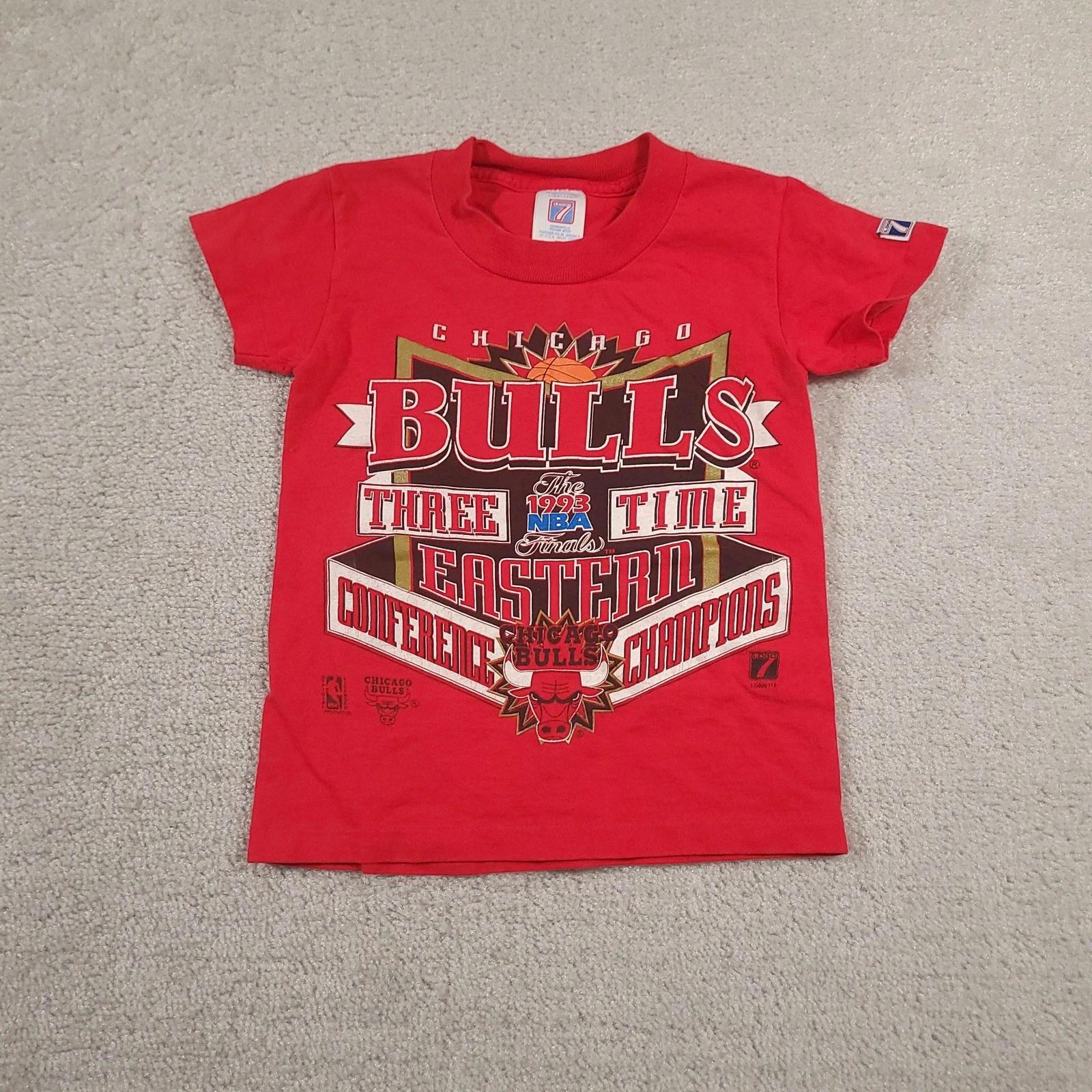 Vintage Chicago Bulls Shirt Youth Small NBA Basketball 93 Finals 100
Vintage Chicago Bulls Shirt Youth Small NBA Basketball 93 Finals 100