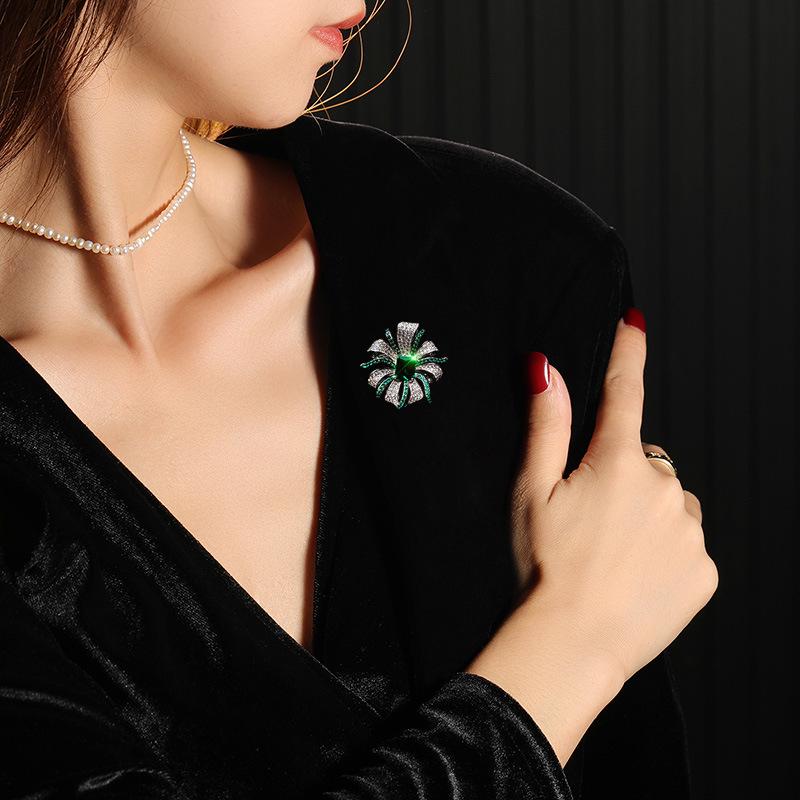 Royal Blue Bow S925 Sterling Silver Brooch & Pendant - Luxury Dual-Use Suit Accessory Corsage
Royal Blue Bow S925 Sterling Silver Brooch & Pendant - Luxury Dual-Use Suit Accessory Corsage