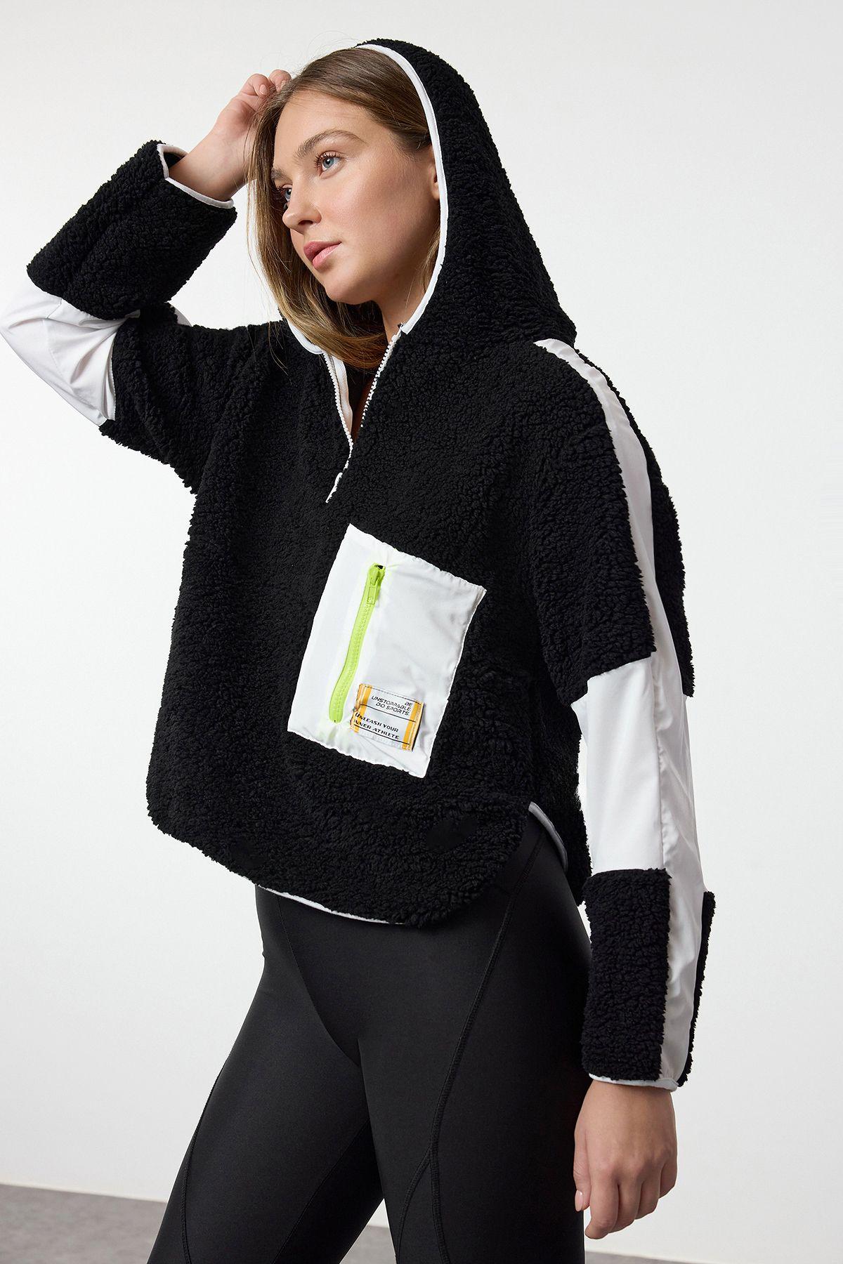 Women s Fashionable Stylish Sweatshirt Black Color Block Parachute Fabric Detailed Plush Wide Pattern Knitted Sports Sweatshirt L
Women s Fashionable Stylish Sweatshirt Black Color Block Parachute Fabric Detailed Plush Wide Pattern Knitted Sports Sweatshirt L