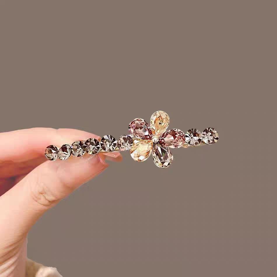 Colorful Rhinestone Mini Spring Hair Clip Japanese Korean Style Elegant Side Bangs Back Head Women Hair Accessories Flower spring clip
Colorful Rhinestone Mini Spring Hair Clip Japanese Korean Style Elegant Side Bangs Back Head Women Hair Accessories Flower spring clip