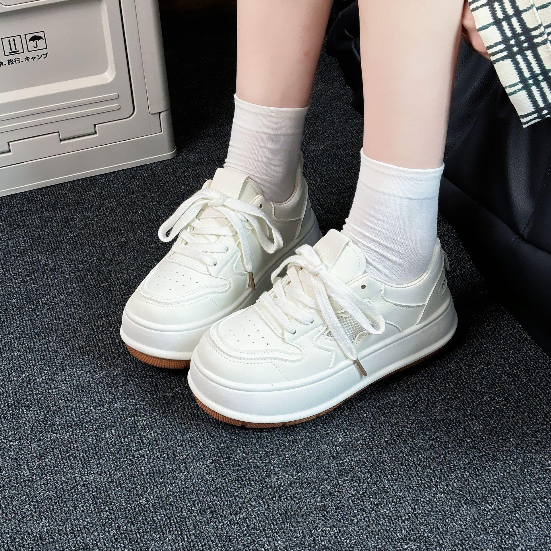 Breathable little white shoes women s 2025 spring new casual board shoes versatile trendy single shoes Korean version ins sports shoes 40
Breathable little white shoes women s 2025 spring new casual board shoes versatile trendy single shoes Korean version ins sports shoes 40