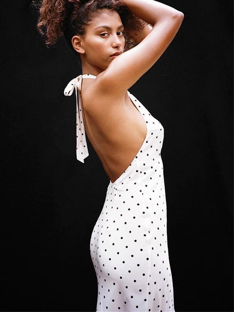 Женское летнее платье А-силуэта с американской проймой, французским бантом, в горошек, с открытой спиной S
Женское летнее платье А-силуэта с американской проймой, французским бантом, в горошек, с открытой спиной S