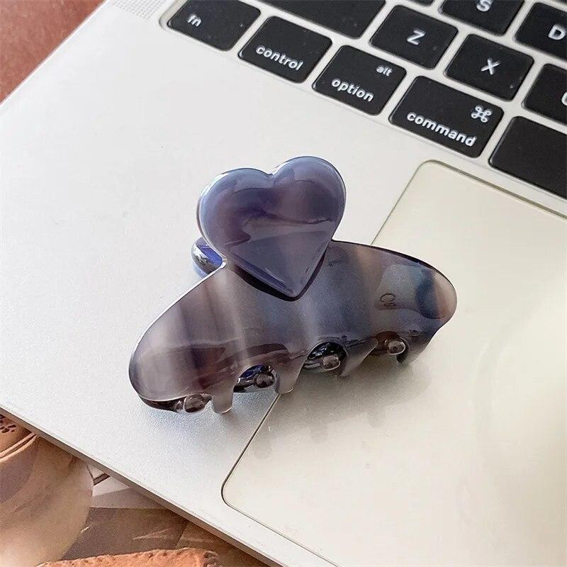 Sweet Acetic Acid Love Hair Clip Grab Вінтажний принт Маленькі кігтики для волосся Шпильки для жінок Аксесуари для волосся Преміум головні убори
Sweet Acetic Acid Love Hair Clip Grab Вінтажний принт Маленькі кігтики для волосся Шпильки для жінок Аксесуари для волосся Преміум головні убори