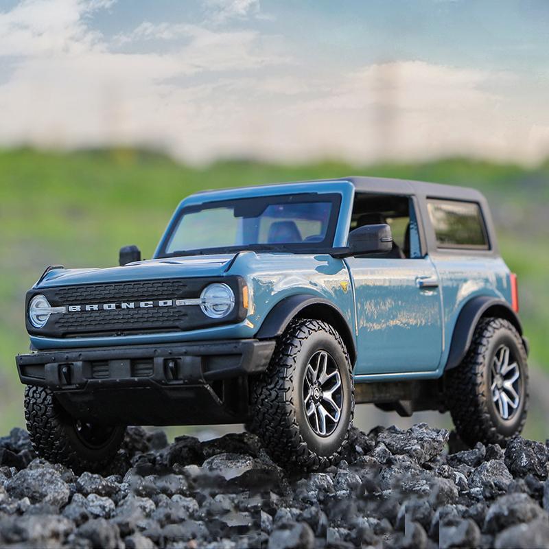 Maisto 1:24 Ford Bronco Badlands 2021 Alloy Car Diecasts & Toy Vehicles Car Model Miniature Scale Model Car For Children синій
Maisto 1:24 Ford Bronco Badlands 2021 Alloy Car Diecasts & Toy Vehicles Car Model Miniature Scale Model Car For Children синій