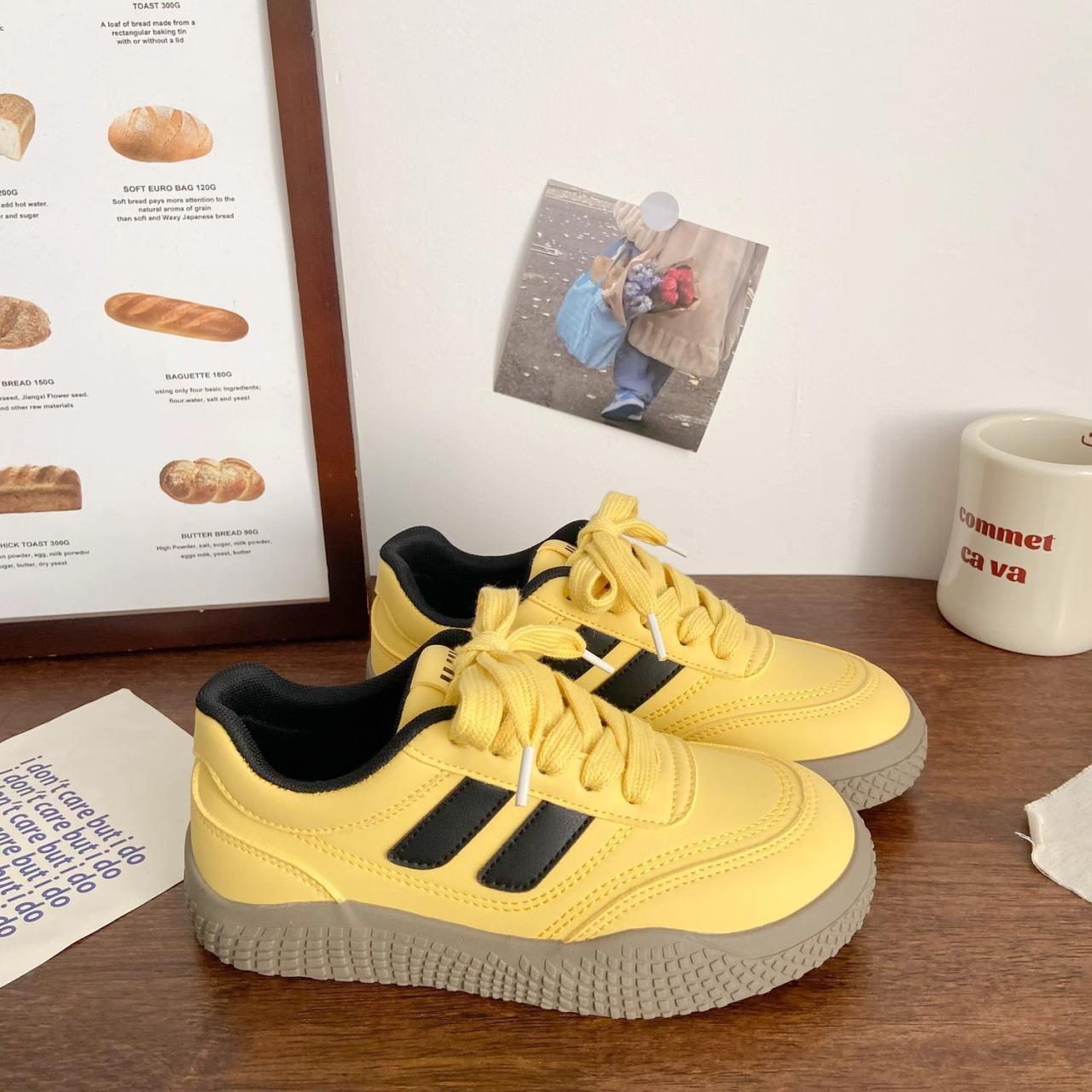 Four seasons popular student board shoes thick-soled versatile little white shoes women s 2025 autumn sports and leisure shoes Korean version of trend 40 жовтий
Four seasons popular student board shoes thick-soled versatile little white shoes women s 2025 autumn sports and leisure shoes Korean version of trend 40 жовтий