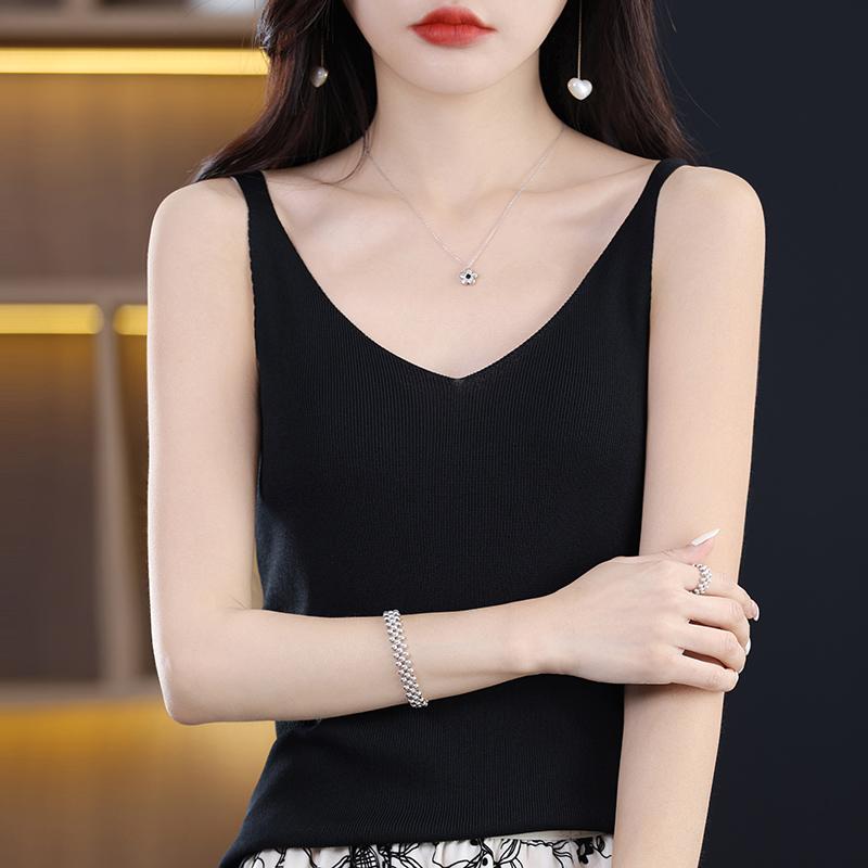 Женская майка MODERN NEW SAGA, летняя вязаная футболка без рукавов, базовые футболки, жилет, нижнее белье, вязаный топ, женский с v-образным вырезом 2XL
Женская майка MODERN NEW SAGA, летняя вязаная футболка без рукавов, базовые футболки, жилет, нижнее белье, вязаный топ, женский с v-образным вырезом 2XL