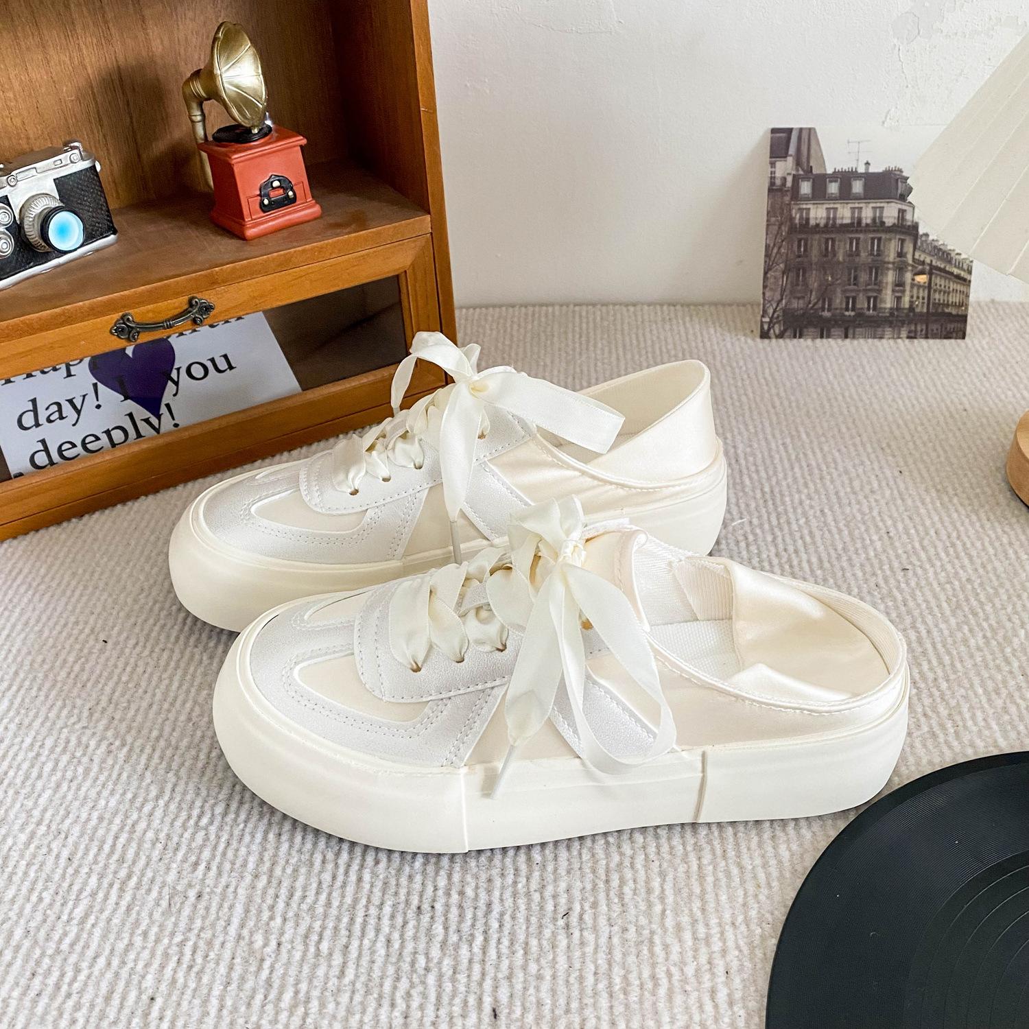 6523 popular two-wear German training shoes women s shoes 2024 new summer thin little white shoes casual ins trendy board shoes 40
6523 popular two-wear German training shoes women s shoes 2024 new summer thin little white shoes casual ins trendy board shoes 40