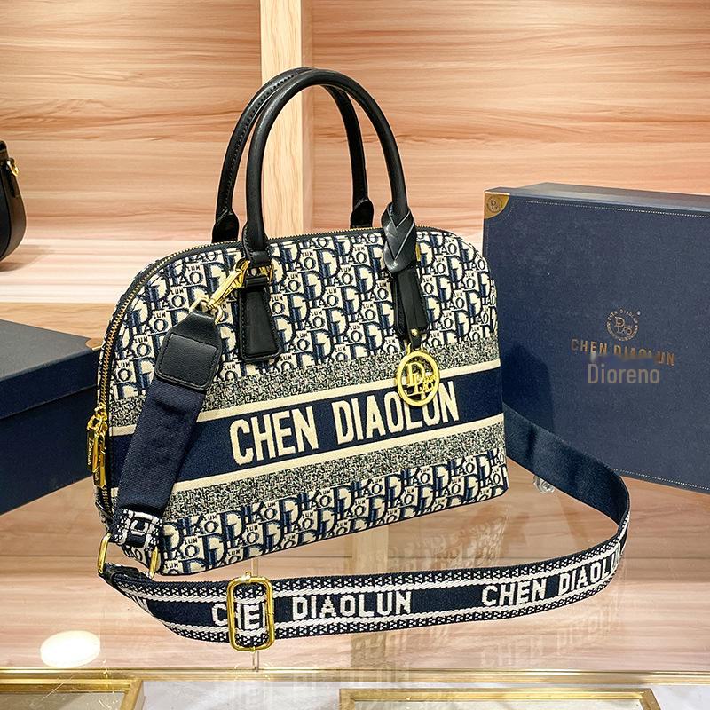 2024 Женская большая сумка-тоут Boston Pillow Printed 32CM x 14CM x 23CM синий
2024 Женская большая сумка-тоут Boston Pillow Printed 32CM x 14CM x 23CM синий