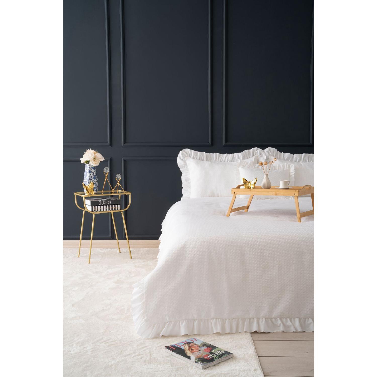 Eva Double Pique Bedspread Set White - Cotton Ruffle Cover Set - Stylish Box And Package
Eva Double Pique Bedspread Set White - Cotton Ruffle Cover Set - Stylish Box And Package