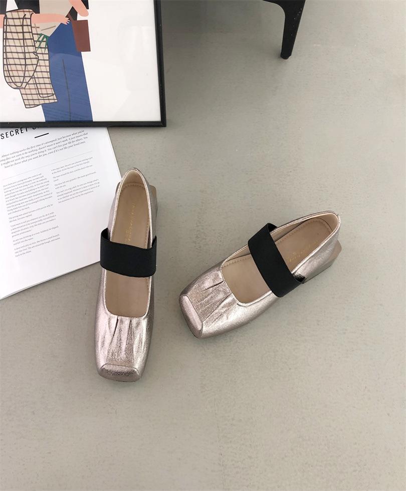 French retro Mary Jane shoes thick heel women s shoes summer loafers niche design single shoes ballet shoes 39
French retro Mary Jane shoes thick heel women s shoes summer loafers niche design single shoes ballet shoes 39
