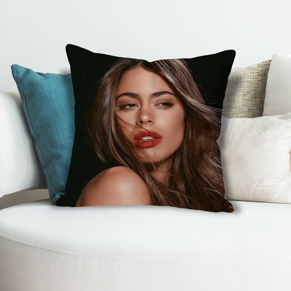 TTini SStoessel Singer Anime Celebrity Merchandise AllMatch Printed Pillow Case Sofa Car Office Room Decoration Protector 30x30 cm
TTini SStoessel Singer Anime Celebrity Merchandise AllMatch Printed Pillow Case Sofa Car Office Room Decoration Protector 30x30 cm