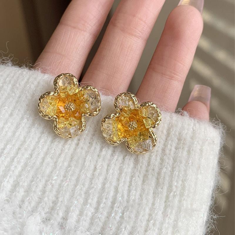 Floral Earrings - A Niche Design with A Sophisticated Look. High-end Stud Earrings with A Refreshing Silver Design. помаранчевий
Floral Earrings - A Niche Design with A Sophisticated Look. High-end Stud Earrings with A Refreshing Silver Design. помаранчевий
