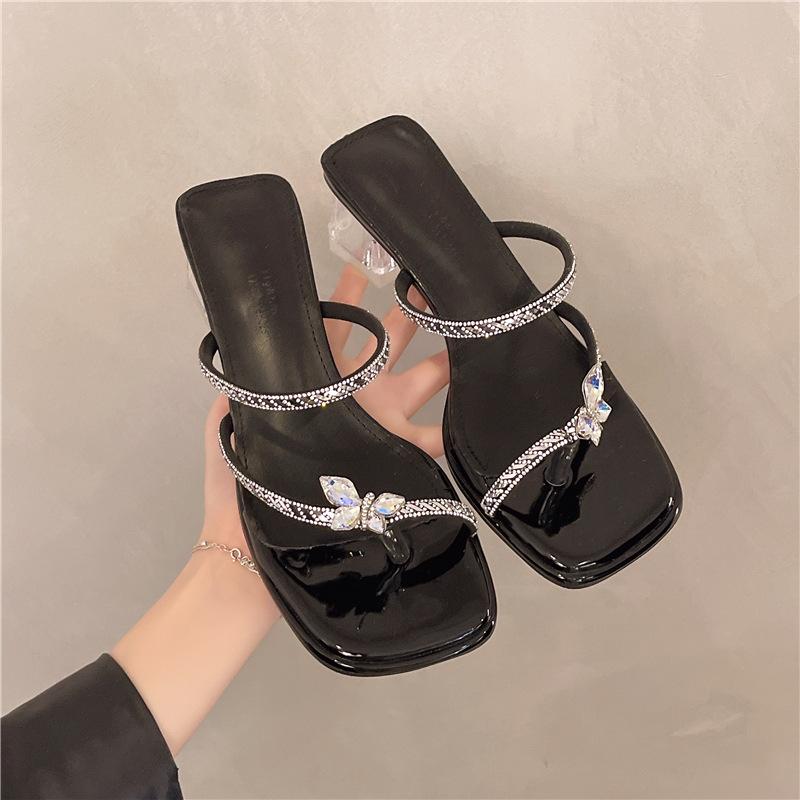 Thick-heeled slippers women s summer wear new bow rhinestone temperament high-heeled crystal sandals 35
Thick-heeled slippers women s summer wear new bow rhinestone temperament high-heeled crystal sandals 35