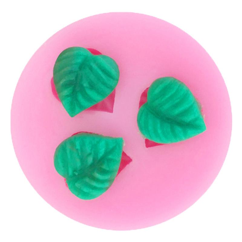 Силіконова силіконова форма для шоколаду з трьома маленькими листочками. Декор торта своїми руками
Силіконова силіконова форма для шоколаду з трьома маленькими листочками. Декор торта своїми руками